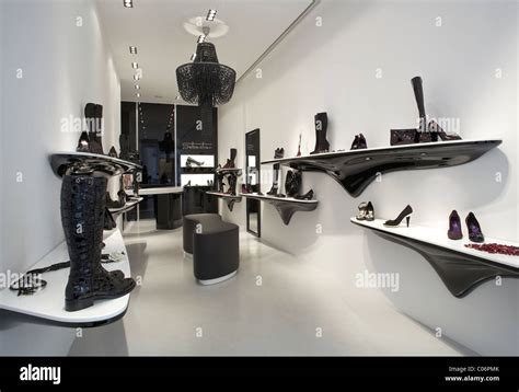 milan shoe stores